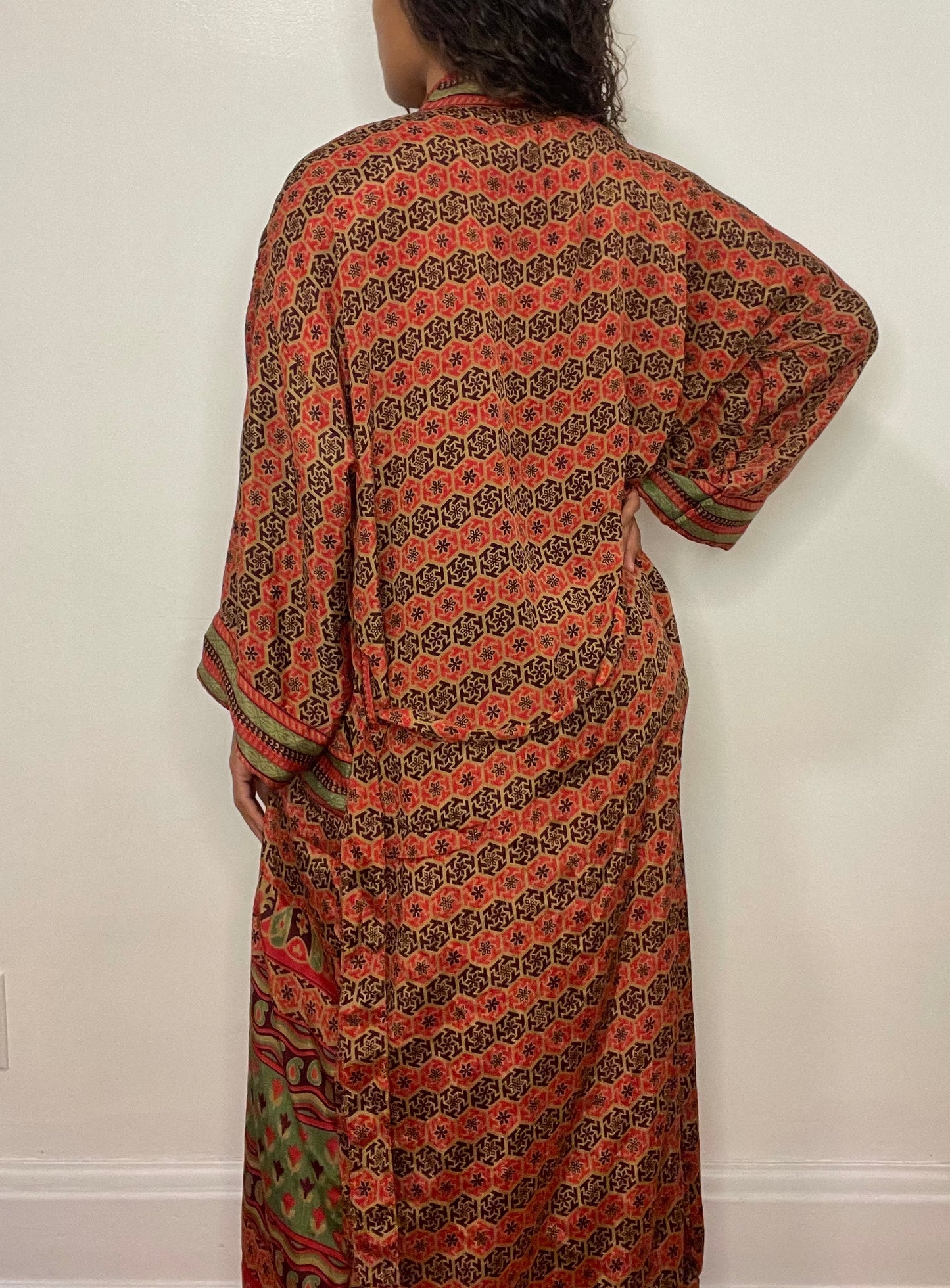Nirvani Silk Robe